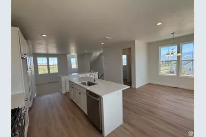 7061 W South Jordan Pkwy S, South Jordan, UT 84009 - Photo 8