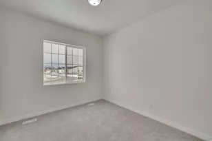 283 E Polaris Dr S, Saratoga Springs, UT 84045 - Photo 8