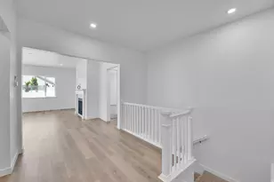 253 E Polaris Dr S, Saratoga Springs, UT 84045 - Photo 2