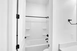 253 E Polaris Dr S, Saratoga Springs, UT 84045 - Photo 8