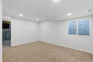 896 W 30 S, Orem, UT 84058 - Photo 26