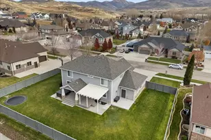 6043 N Lariat Ln, Mountain Green, UT 84050 - Photo 44