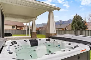 6043 N Lariat Ln, Mountain Green, UT 84050 - Photo 38