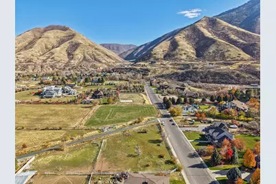 1377 E Maple St, Mapleton, UT 84664 - Photo 8