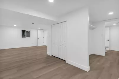 941 E Carnation Dr, Sandy, UT 84094 - Photo 24