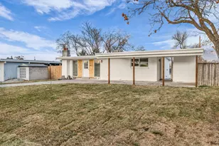 941 E Carnation Dr, Sandy, UT 84094 - Photo 2