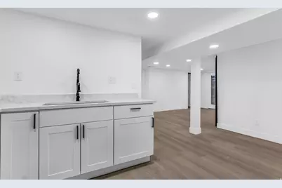 941 E Carnation Dr, Sandy, UT 84094 - Photo 20