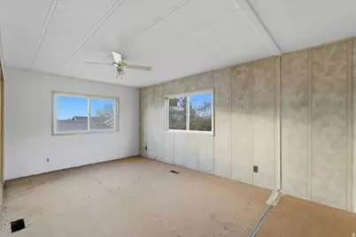 3750 S Midland Dr #45 W, Roy, UT 84067 - Photo 12