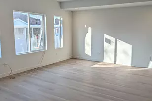 763 N Pheasantbrook Dr, Centerville, UT 84014 - Photo 4