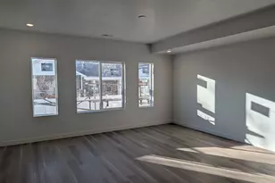 763 N Pheasantbrook Dr, Centerville, UT 84014 - Photo 4