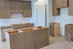 763 N Pheasantbrook Dr, Centerville, UT 84014 - Photo 6