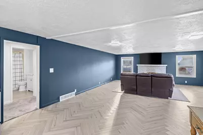 942 E Gentile St, Layton, UT 84041 - Photo 6