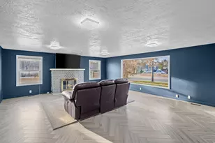 942 E Gentile St, Layton, UT 84041 - Photo 8