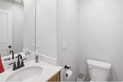 303 N Canterbury Way W, Clearfield, UT 84015 - Photo 14
