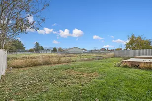 5856 S 3950 W, Roy, UT 84067 - Photo 20