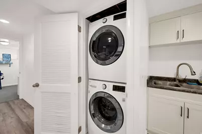 7361 S 2700 W, West Jordan, UT 84084 - Photo 32