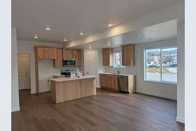 751 N Pheasantbrook Dr, Centerville, UT 84014 - Photo 1