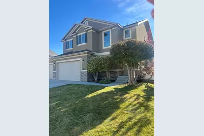 647 W Mulberry St, Stansbury Park, UT 84074 - Photo 2