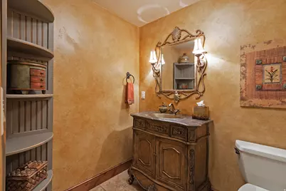 8778 S Falcon Heights Ln, Sandy, UT 84093 - Photo 42