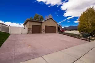 1126 S Valley View Dr W, Santaquin, UT 84655 - Photo 18
