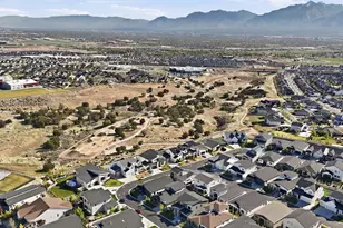 4772 W Thorntree Ln, Herriman, UT 84096 - Photo 48