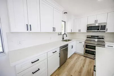 521 S 1660 E, Pleasant Grove, UT 84062 - Photo 10