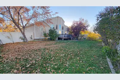 107 Pebble Beach Dr, Stansbury Park, UT 84074 - Photo 42