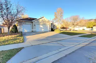107 Pebble Beach Dr, Stansbury Park, UT 84074 - Photo 2
