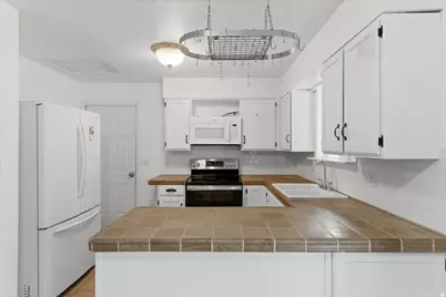 3931 W Dansere Cir, West Jordan, UT 84088 - Photo 16