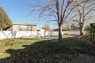 735 E Dusty Creek Ave, Sandy, UT 84094 - Photo 6