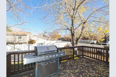 735 E Dusty Creek Ave, Sandy, UT 84094 - Photo 8