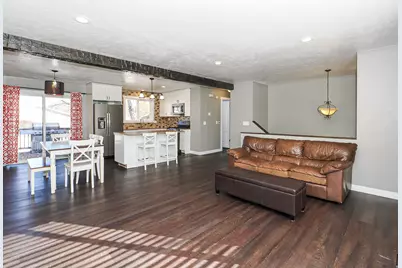 735 E Dusty Creek Ave, Sandy, UT 84094 - Photo 14