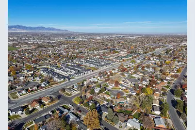 735 E Dusty Creek Ave, Sandy, UT 84094 - Photo 42