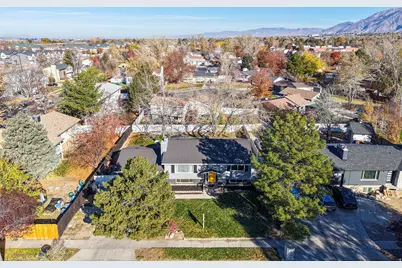 735 E Dusty Creek Ave, Sandy, UT 84094 - Photo 10