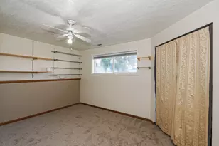 735 E Dusty Creek Ave, Sandy, UT 84094 - Photo 32