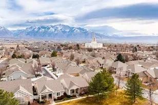 9909 S Reunion Way, South Jordan, UT 84095 - Photo 8