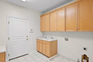 9909 S Reunion Way, South Jordan, UT 84095 - Photo 40