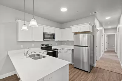 762 Lang Ct #202, Saratoga Springs, UT 84045 - Photo 8