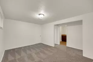 8843 W Julia Ln S, Magna, UT 84044 - Photo 16