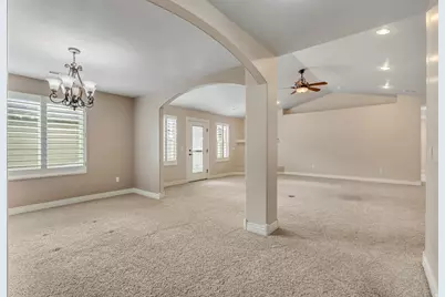 5495 S 575 W, Riverdale, UT 84405 - Photo 4