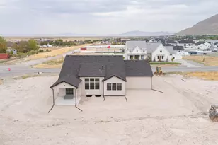 1214 E Highline Rd, Lake Point, UT 84074 - Photo 18