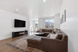 5944 N 5000 W, Mountain Green, UT 84050 - Photo 10