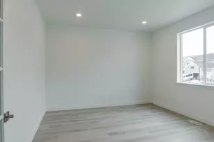 876 W Sika Cir S, Saratoga Springs, UT 84045 - Photo 4