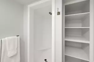 862 E Three Fountains Dr, Murray, UT 84107 - Photo 20