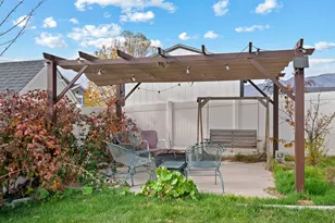 1502 E Lowe Peak Dr N, Eagle Mountain, UT 84005 - Photo 38