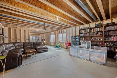 1502 E Lowe Peak Dr N, Eagle Mountain, UT 84005 - Photo 28