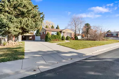 6504 W 3785 S, West Valley, UT 84128 - Photo 2