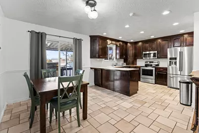 3084 W 4375 S, Roy, UT 84067 - Photo 6