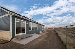 6717 W Smithson Cir, West Valley, UT 84128 - Photo 30