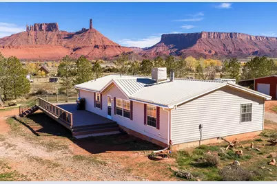 137 Castle Valley Dr, Castle Valley, UT 84532 - Photo 8